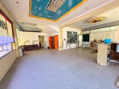 Edificio comercial con 9 locales - view 2