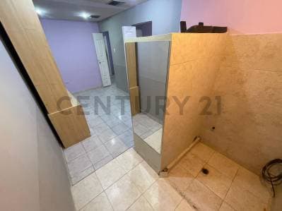 venta oficina comercial en excelente estado, amueblada - view 2