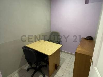 venta oficina comercial en excelente estado, amueblada - view 3